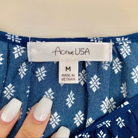 Navy Floral Pattern Work Blouse Top Size M NWT - Picture 5 of 6